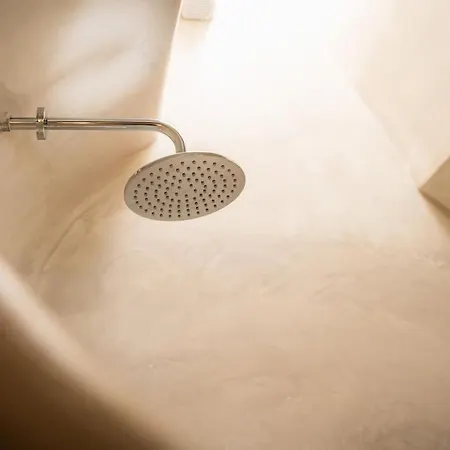 Akri Santorini With Heated Jacuzzi Emporio (Santorini)