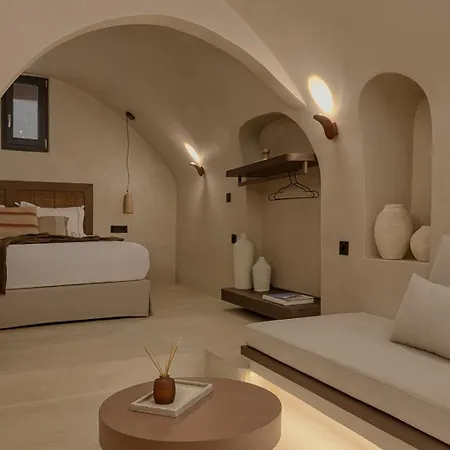 Akri Santorini With Heated Jacuzzi 펜션