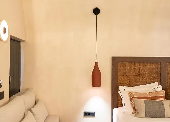 Akri Santorini With Heated Jacuzzi Prázdninový dům Emporio (Santorini)