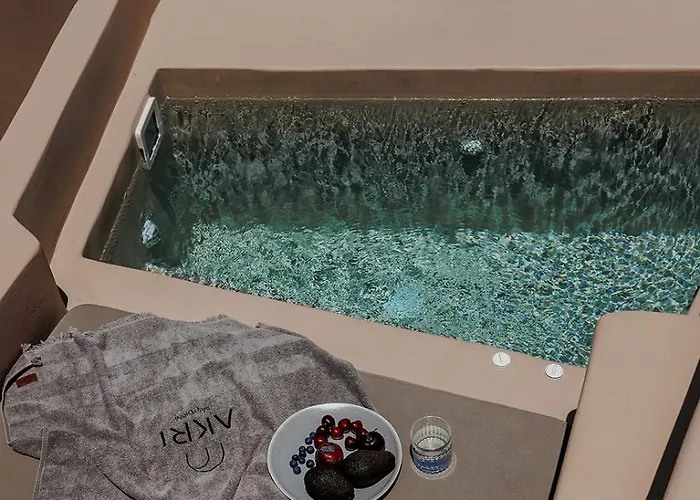 Akri Santorini With Heated Jacuzzi * Emporio (Santorini)