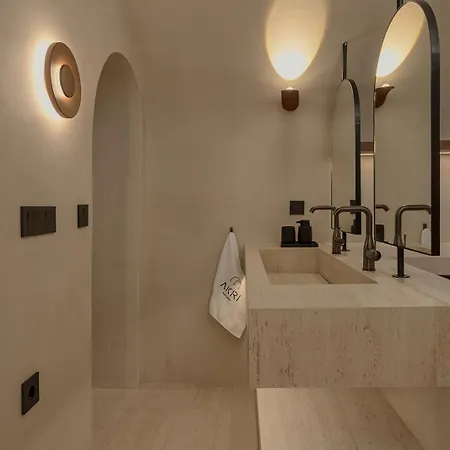 Semesterbostad Akri Santorini With Heated Jacuzzi Emporio (Santorini)