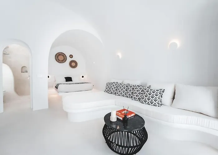 Akri Santorini With Heated Jacuzzi * Emporio (Santorini)