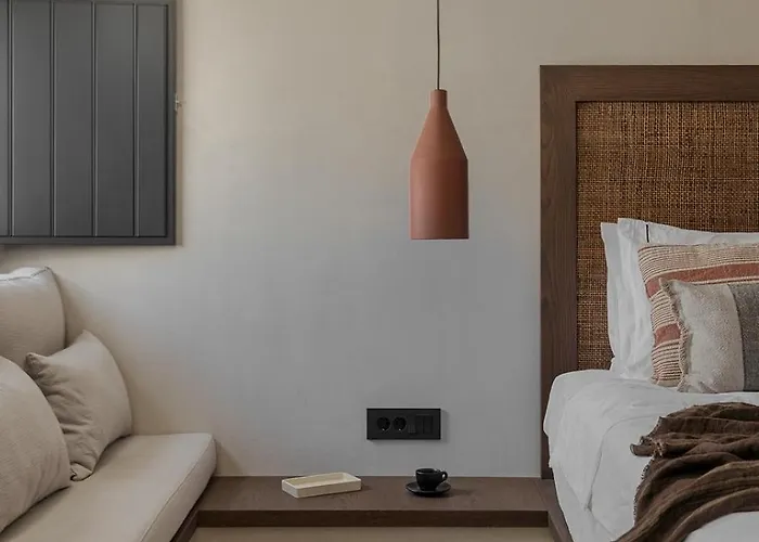 Akri Santorini With Heated Jacuzzi