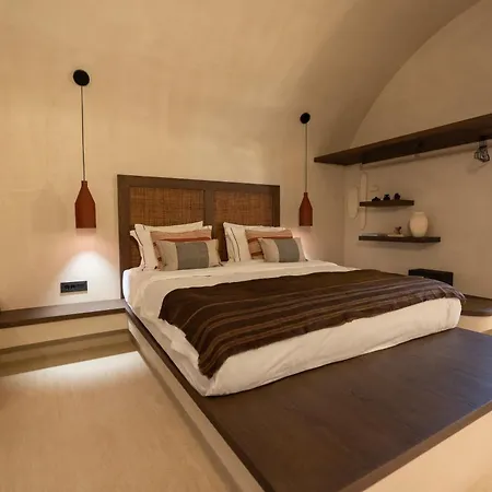 Vakantiehuis Akri Santorini With Heated Jacuzzi