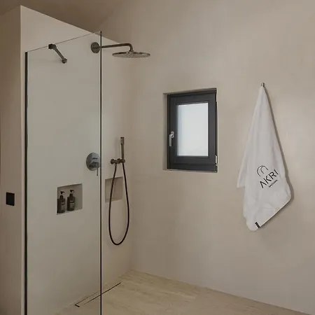 Akri Santorini With Heated Jacuzzi Vakantiehuis Emporio (Santorini)