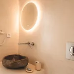 Akri Santorini With Heated Jacuzzi *